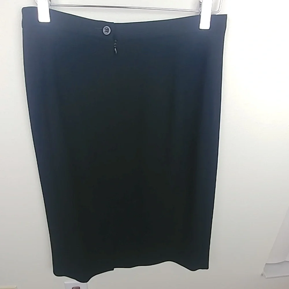 Garfield & Marks, fully lined ribbed black tailored pencil skirt fits size 2/4